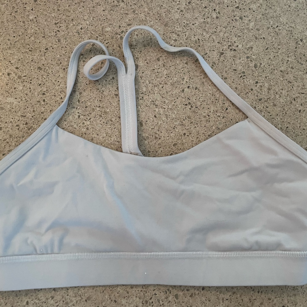 Lululemon flow y sports bra